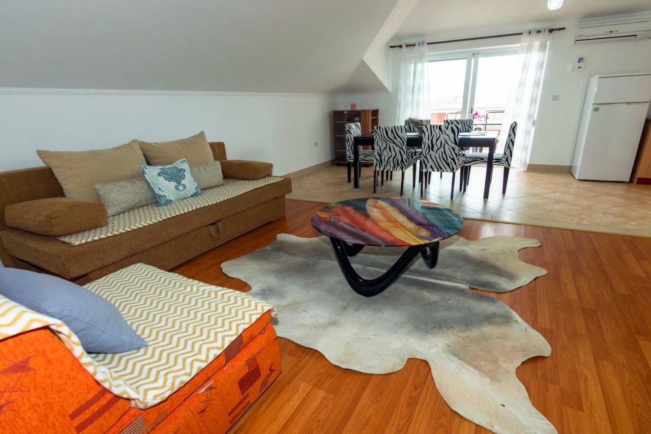 Apartmani Ivan Lopar Bagian luar foto
