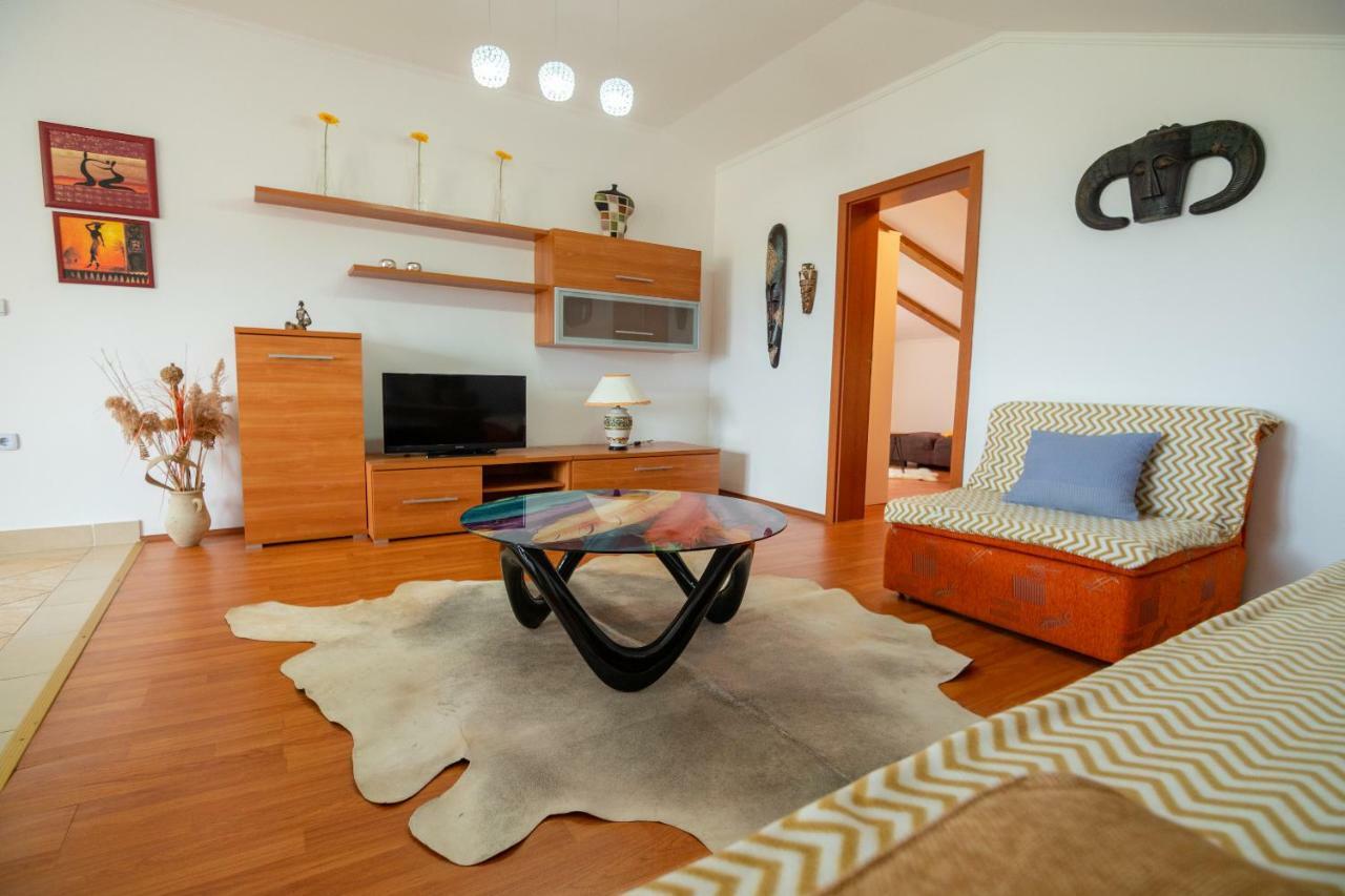 Apartmani Ivan Lopar Bagian luar foto