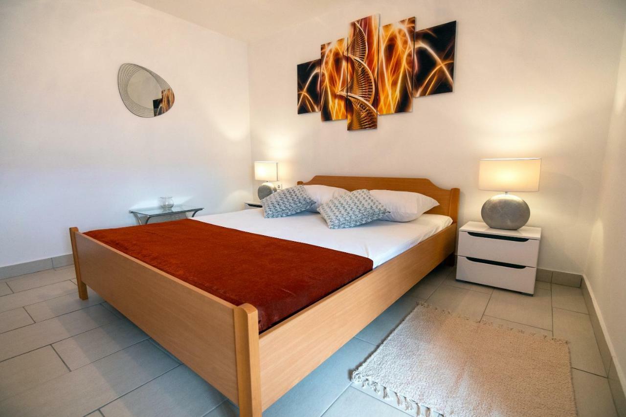 Apartmani Ivan Lopar Bagian luar foto