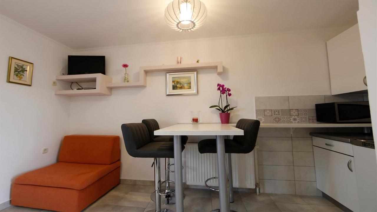 Apartmani Ivan Lopar Bagian luar foto