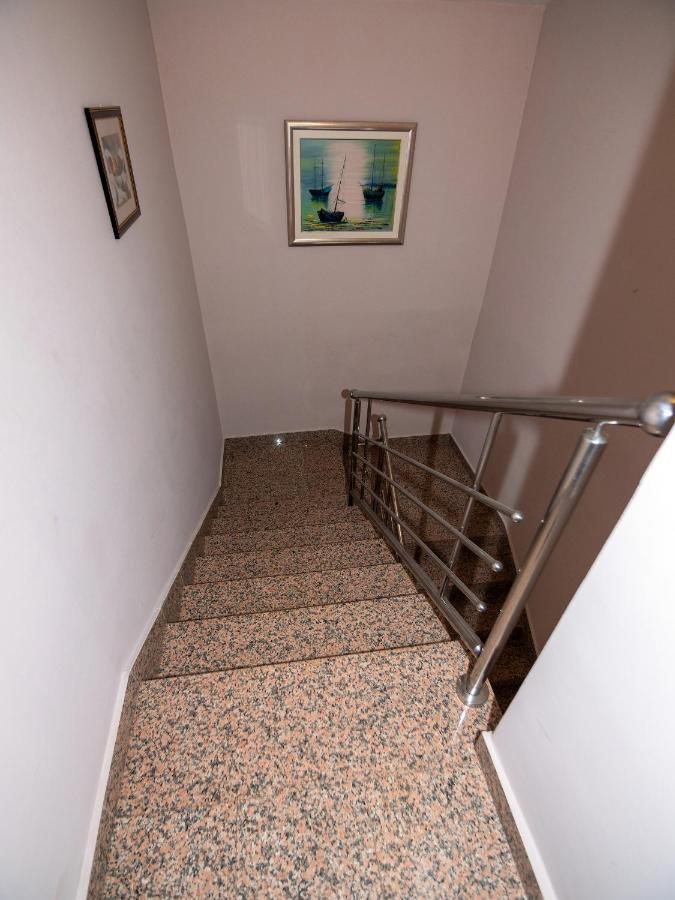 Apartmani Ivan Lopar Bagian luar foto